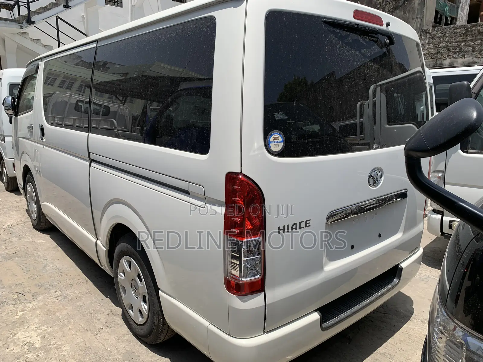 Toyota HiAce 2019 White