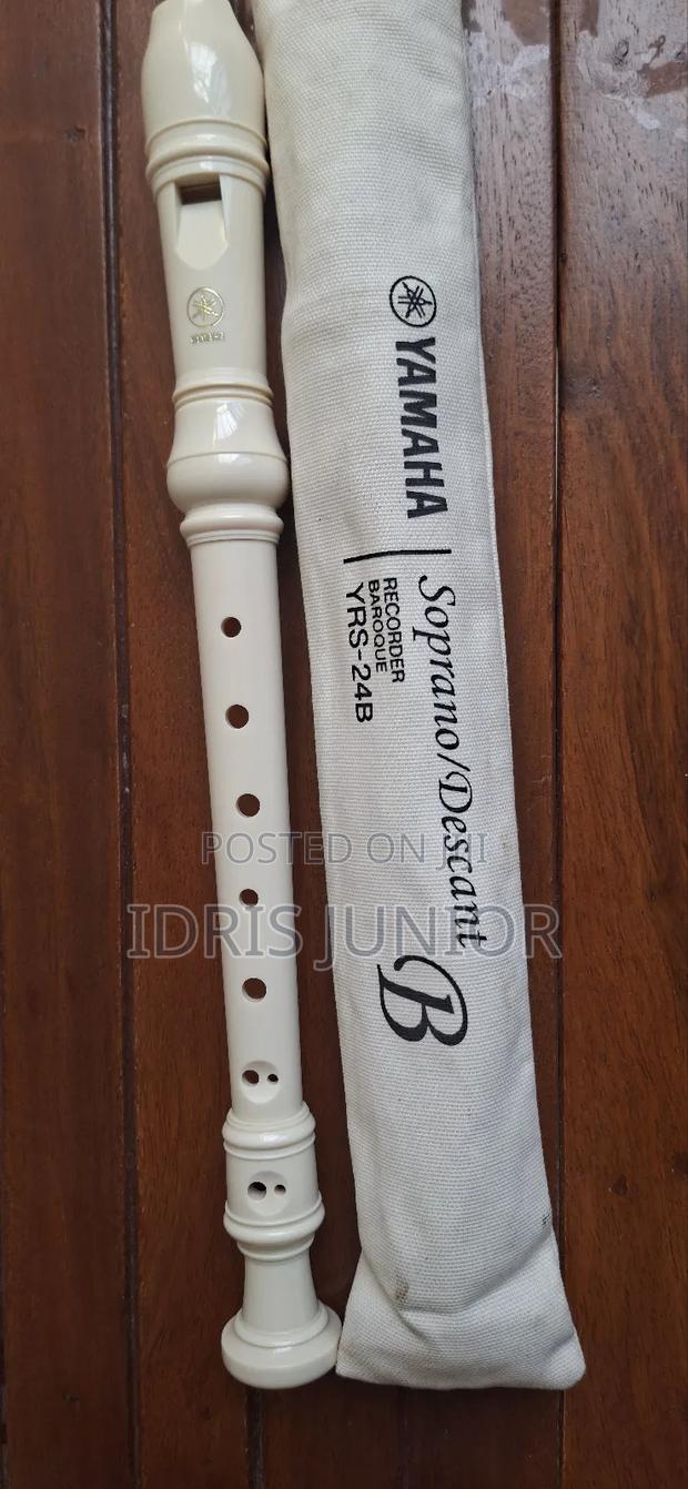 Original Soprano Yamaha Recorder -Clean Sound( With Pouch )