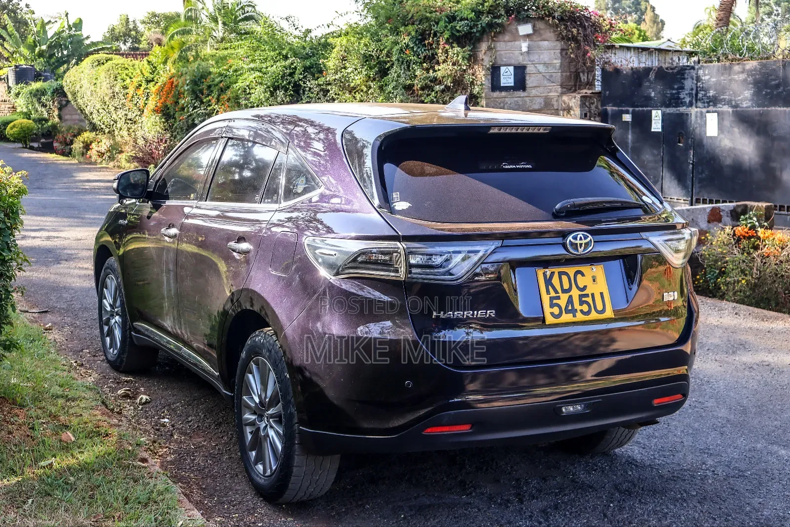 Toyota Harrier 2014