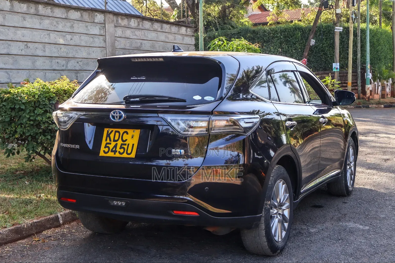 Toyota Harrier 2014