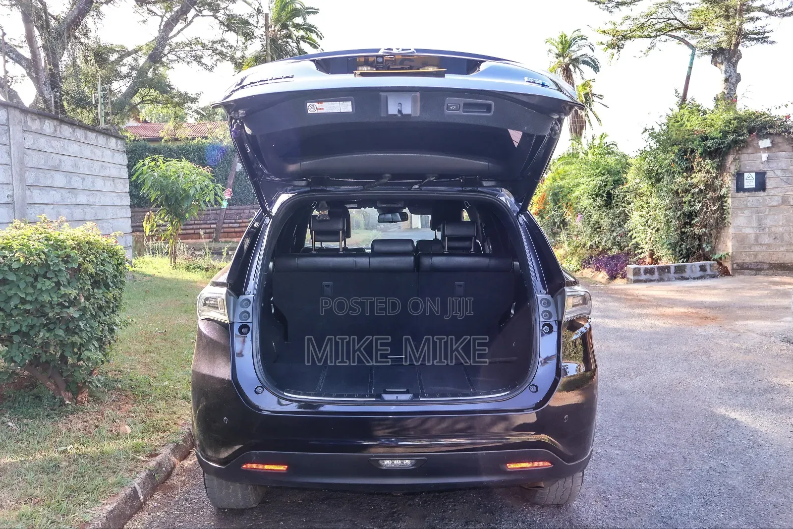 Toyota Harrier 2014