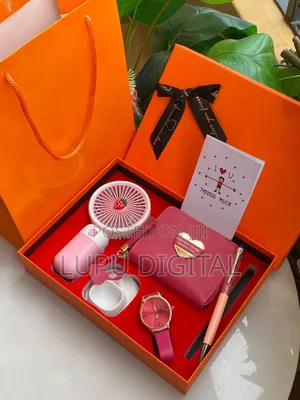 Rechargeable Portable Fan
Purse/Wallet
Watch
Fan Holder 
Card Bag