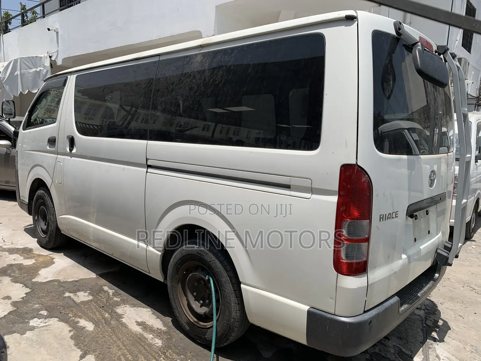 Toyota HiAce 2018 Pearl
