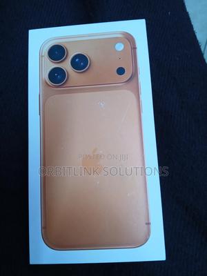 New Apple iPhone 17 Pro Max 256 GB Green - main view