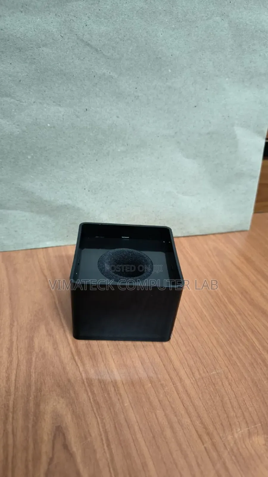 Square Mic Flag Black