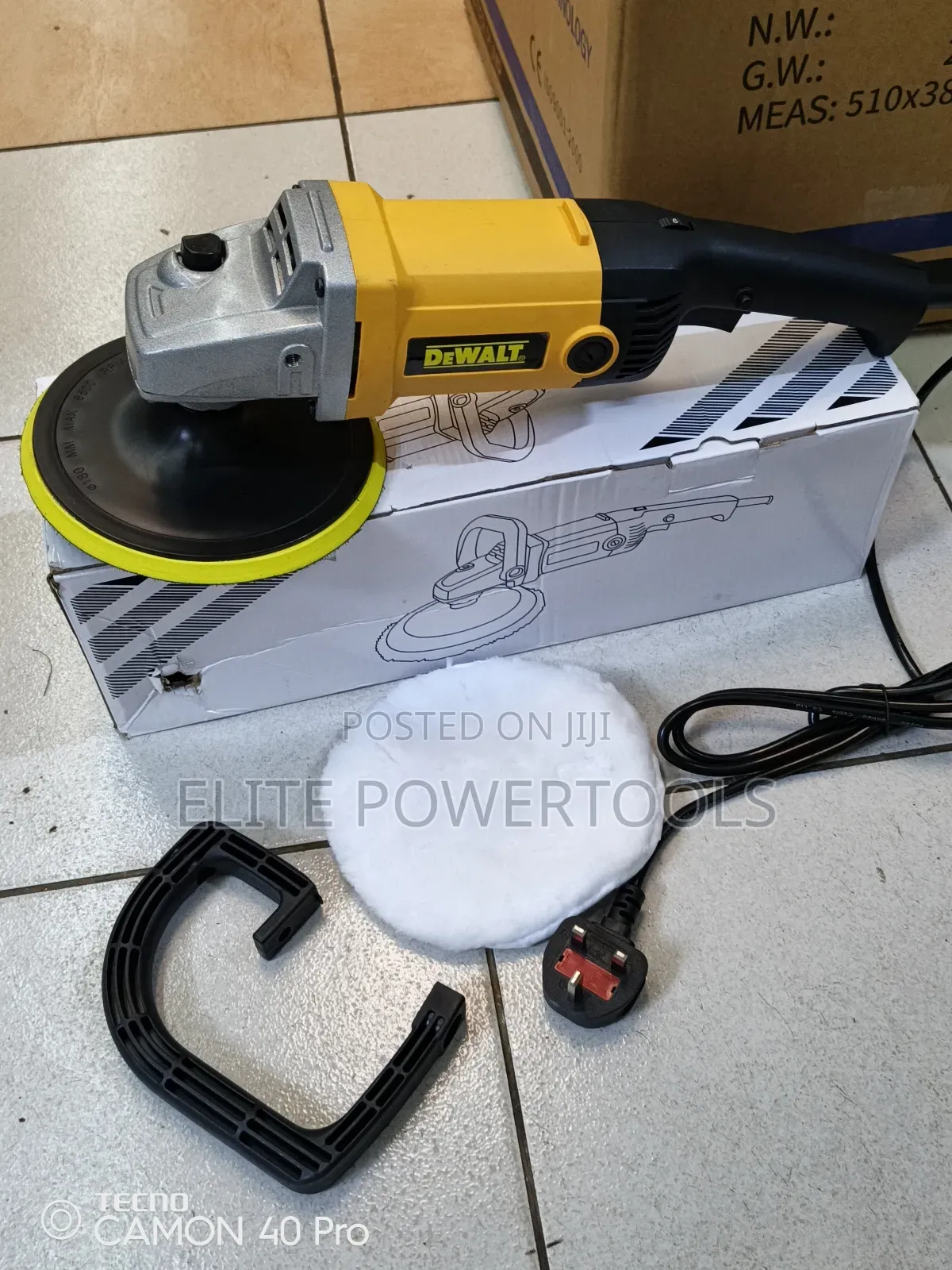 1400w Dewalt Buffer/ Buffing Machine