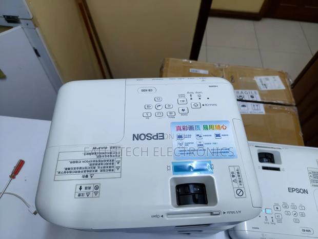 Epson Cb Xo5 School Projector - thumbnail 3