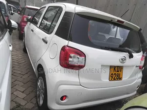 Toyota Passo 1.0 FWD 2018 Pearl