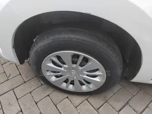 Toyota Passo 1.0 FWD 2018 Pearl