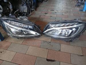 W 205 Headlights - main view