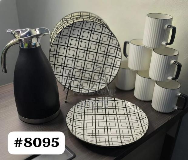 Ceramic Dinner Set - main view