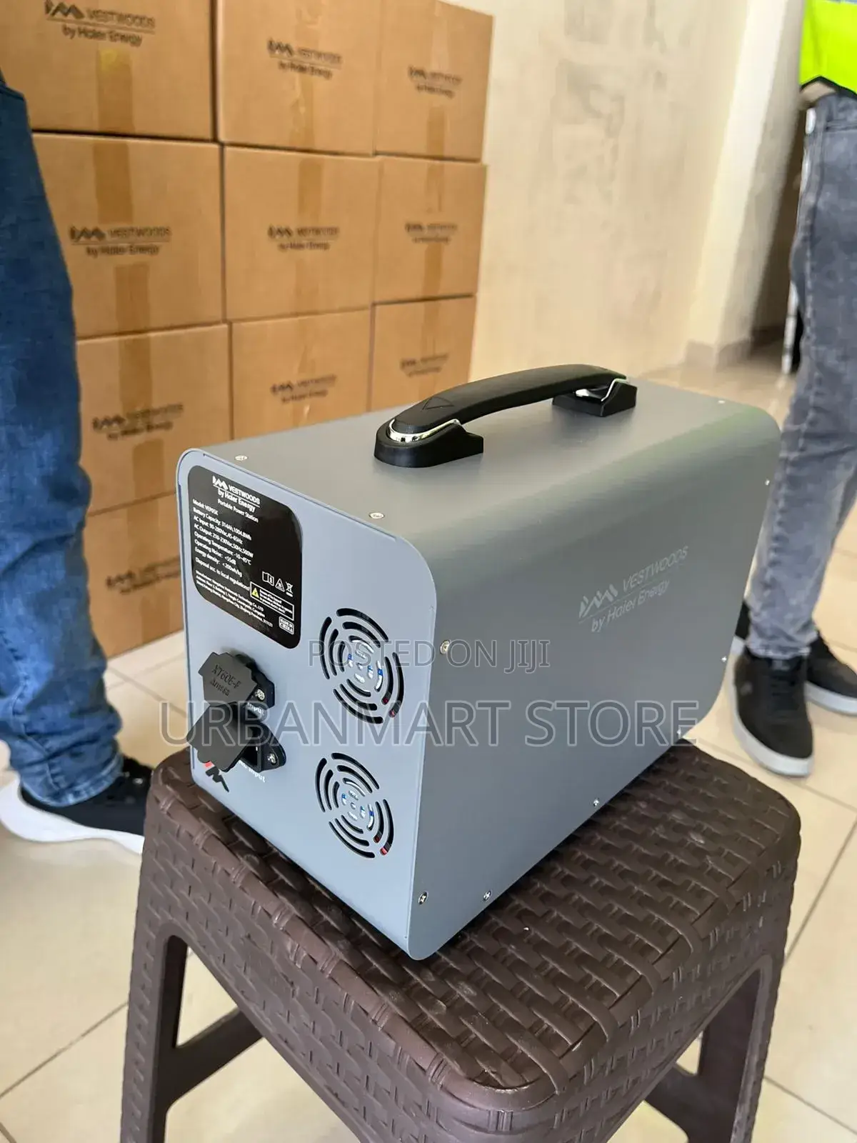 Vestwoods 1kw Portable Power Station for Multi-Device Use
