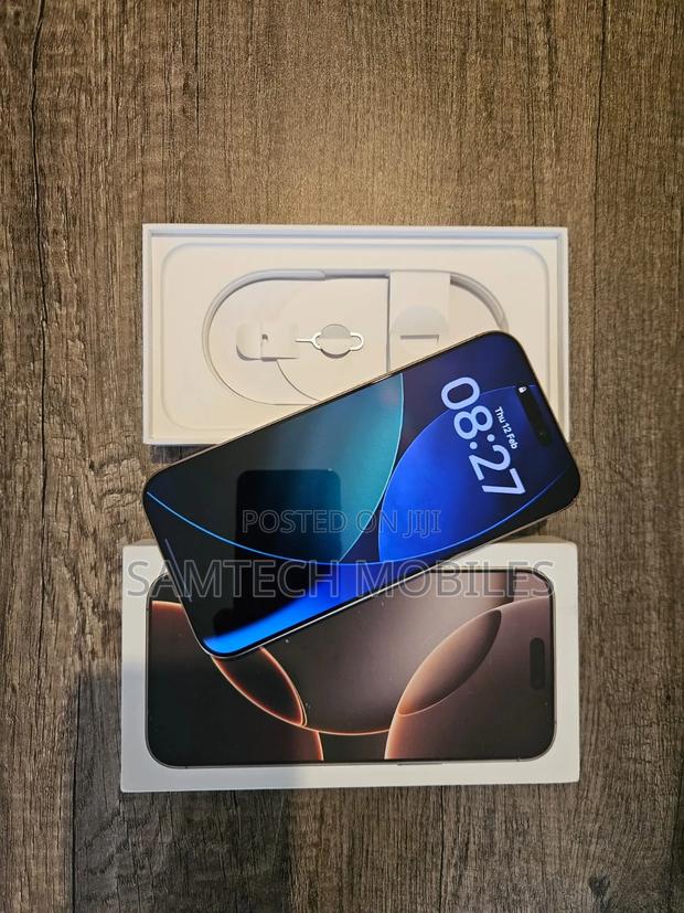 Apple iPhone 16 Pro Max 256 GB Gold - thumbnail 4