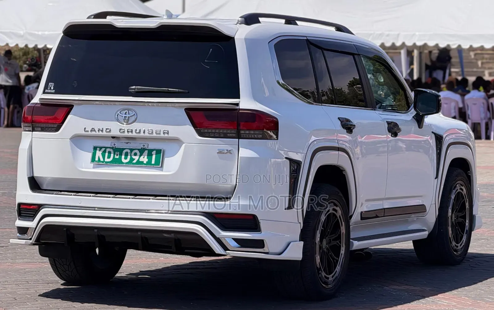 Toyota Land Cruiser 2024 White