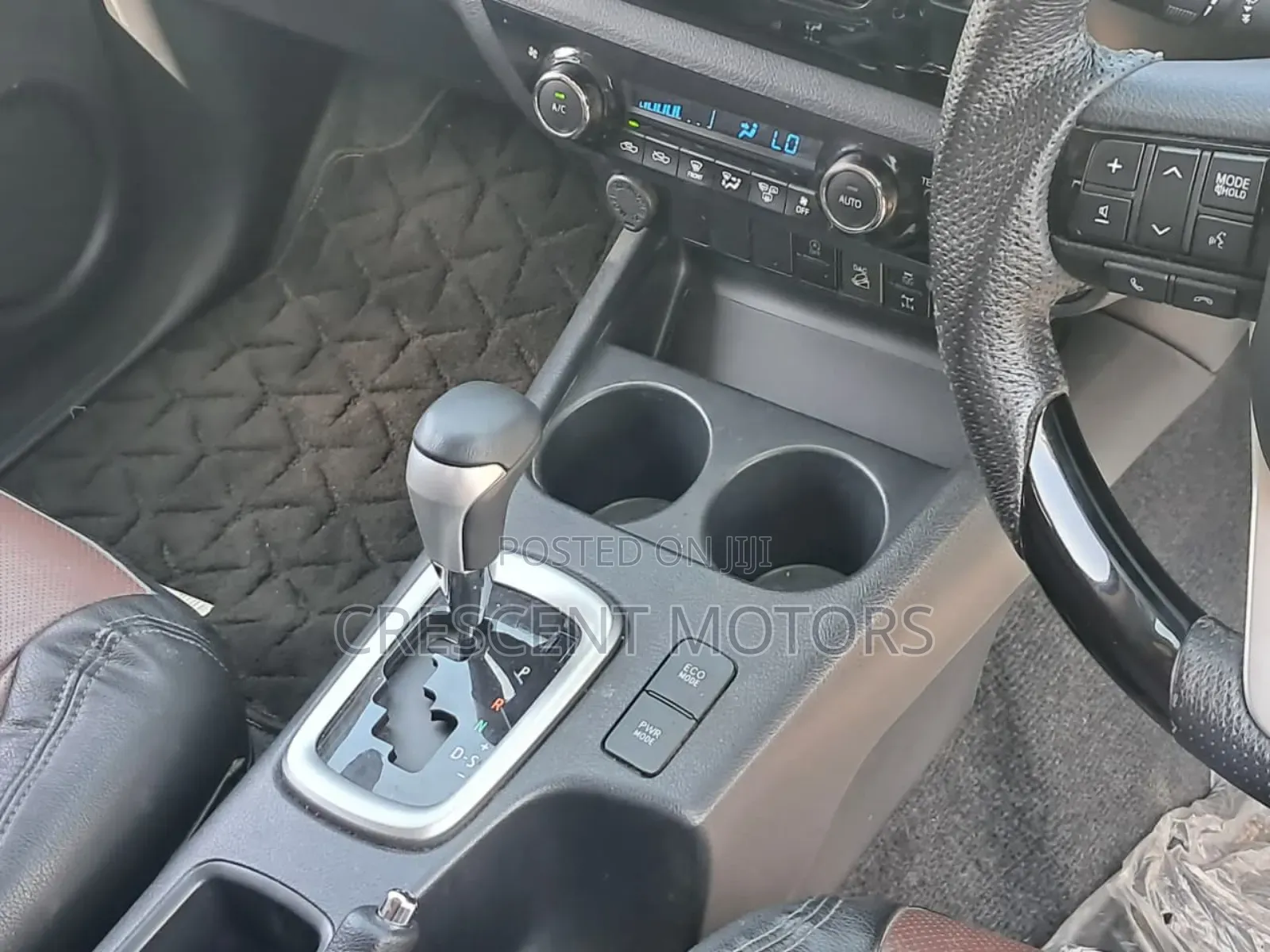Toyota Hilux 2020 Silver