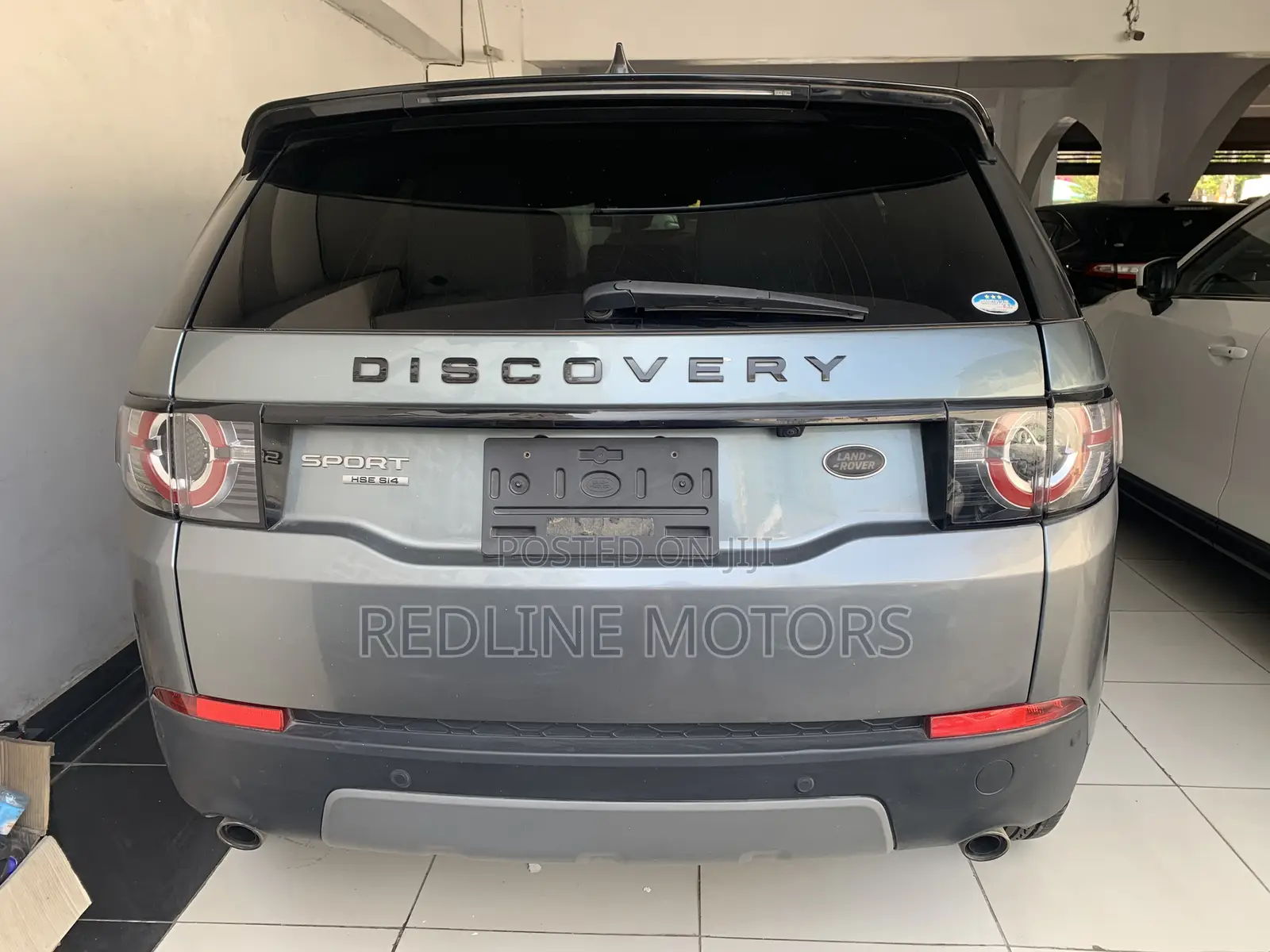 Land Rover Discovery HSE 4x4 2018 Gray