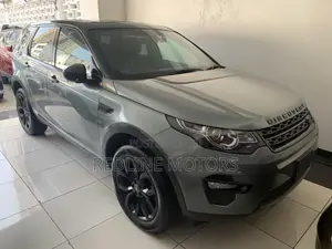 Land Rover Discovery HSE 4x4 2018 Gray