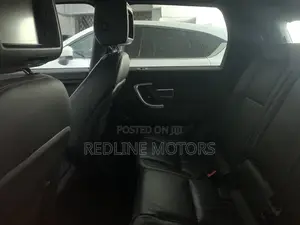 Land Rover Discovery HSE 4x4 2018 Gray