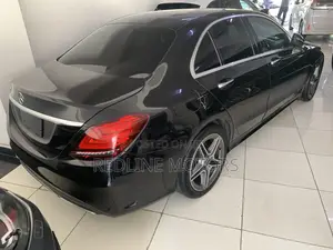 Mercedes-Benz C200 2018 Black