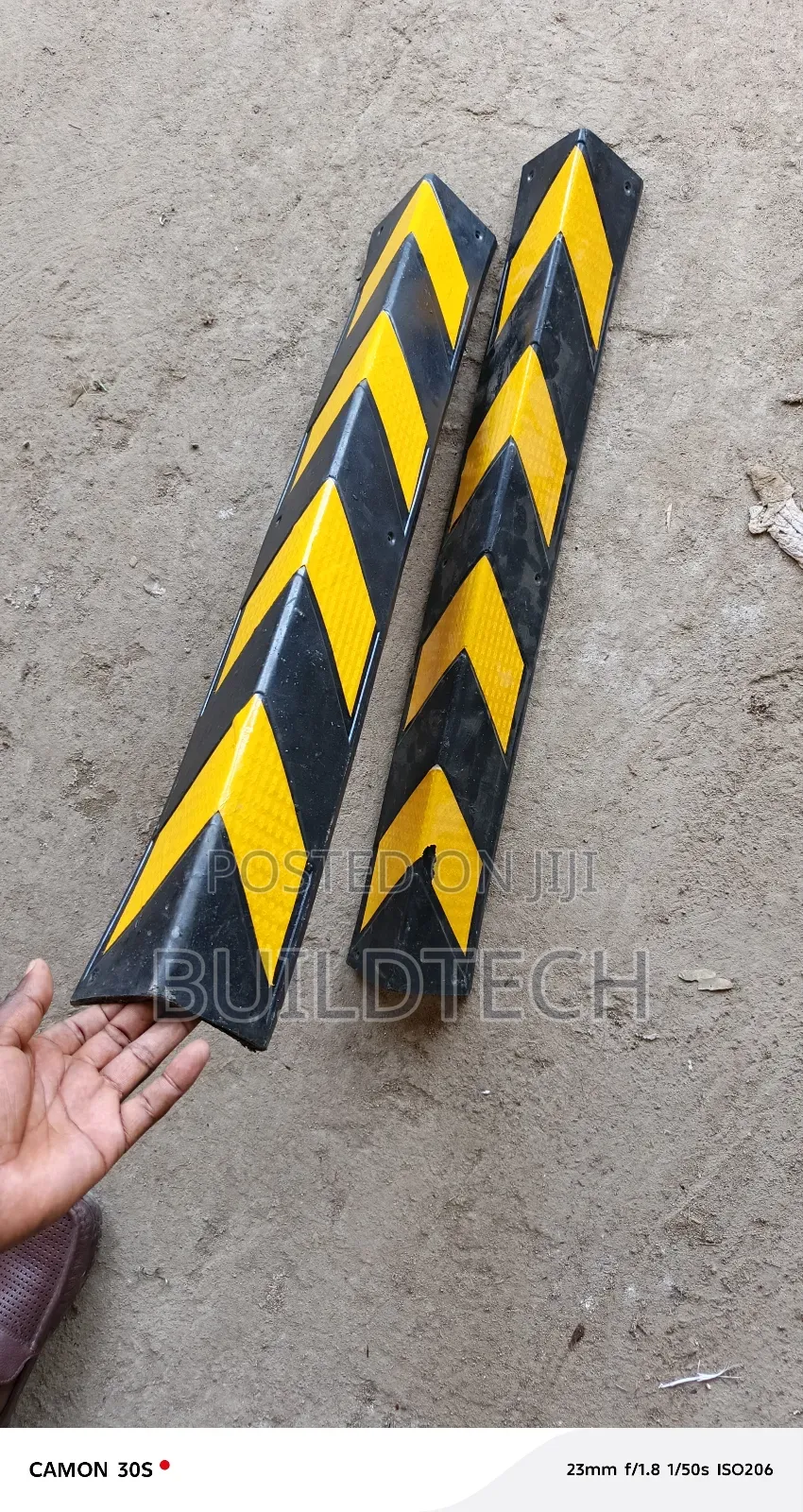 Parking Corner Guard 0.8mtrs by 100mm×100mm