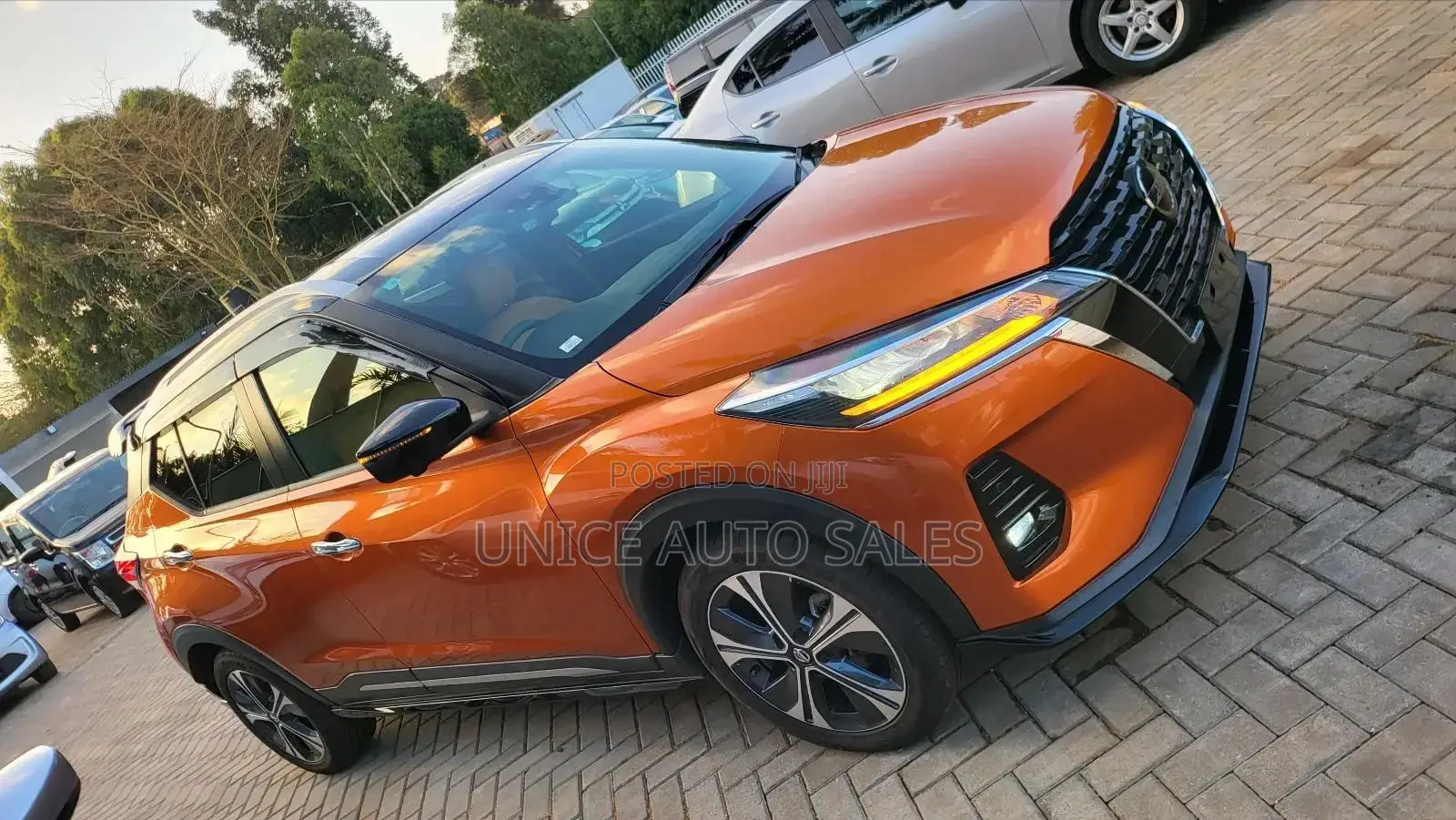 Nissan Kicks S 2020 Orange