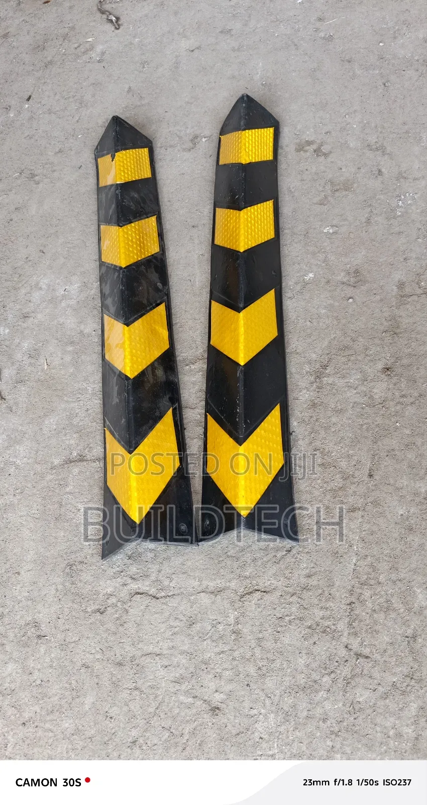 0.8m Wall Protector With Reflective Strips 100mm×100mm