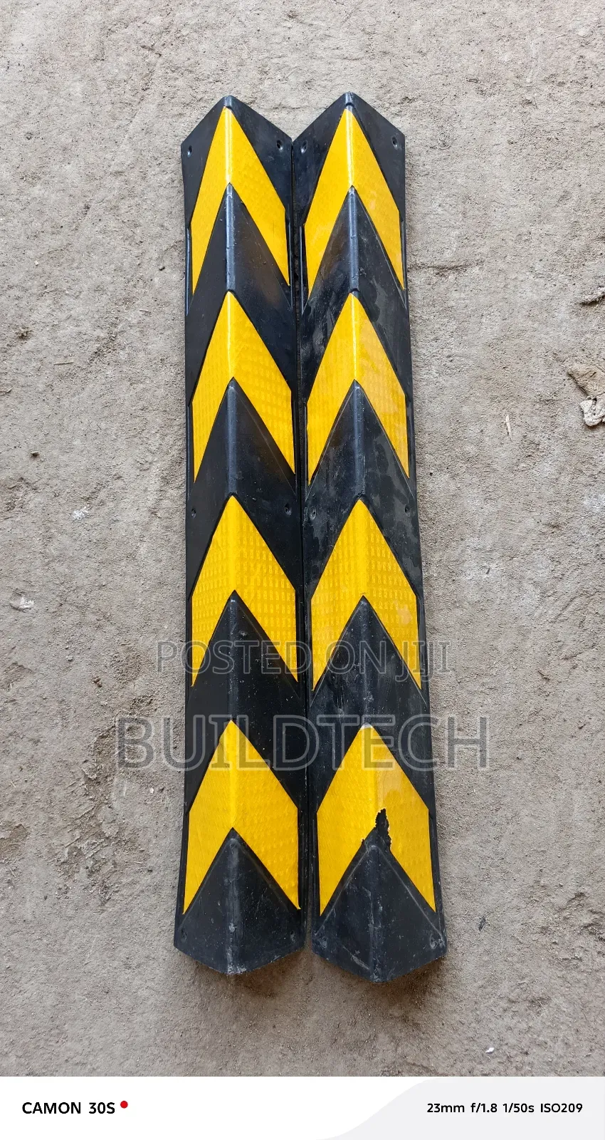 0.8m Wall Protector With Reflective Strips 100mm×100mm