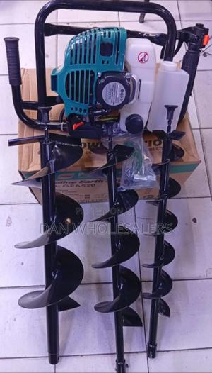 Power Action Earth Auger2strock52cc2000 Watts - main view