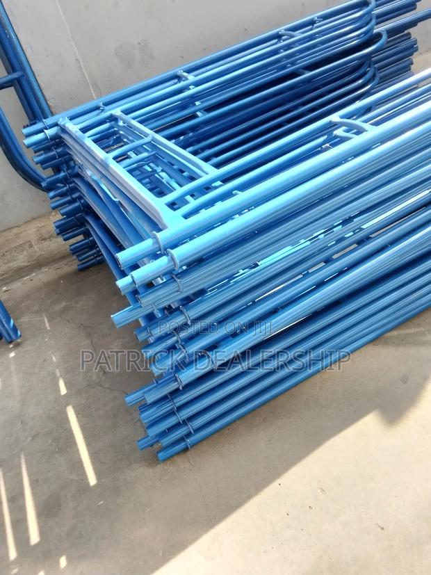 Heavy Duty Construction Scaffolding Ladder - thumbnail 2