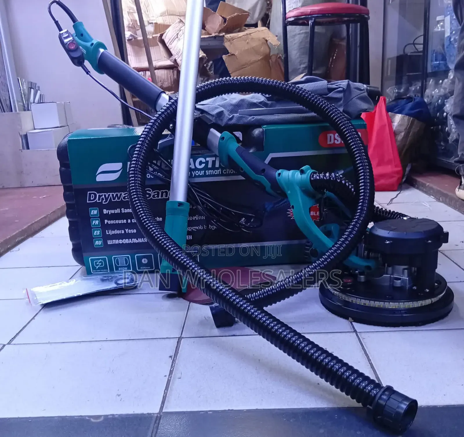 Power Action Wall Sander
850 Watts
Folderble
Self Sanction