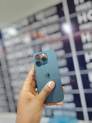 Apple iPhone 15 Pro 256 GB Blue - main view