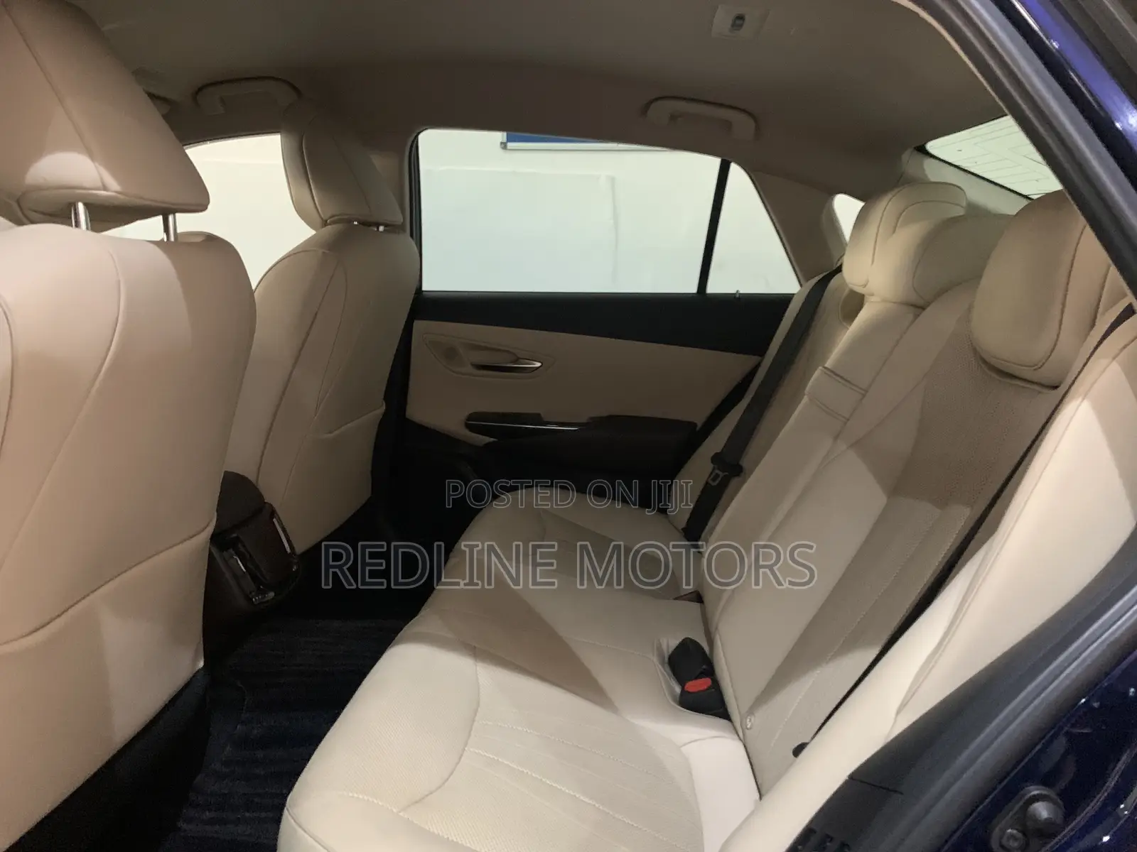 Toyota Crown 2018 Blue