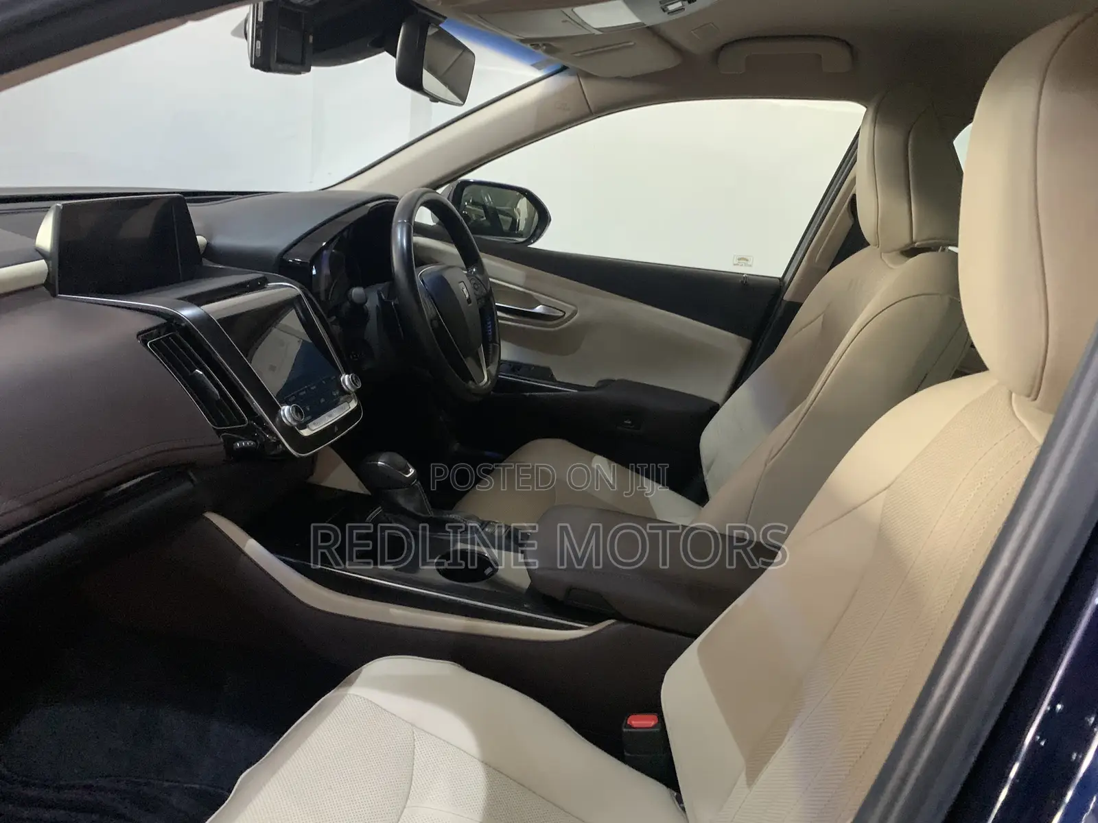 Toyota Crown 2018 Blue