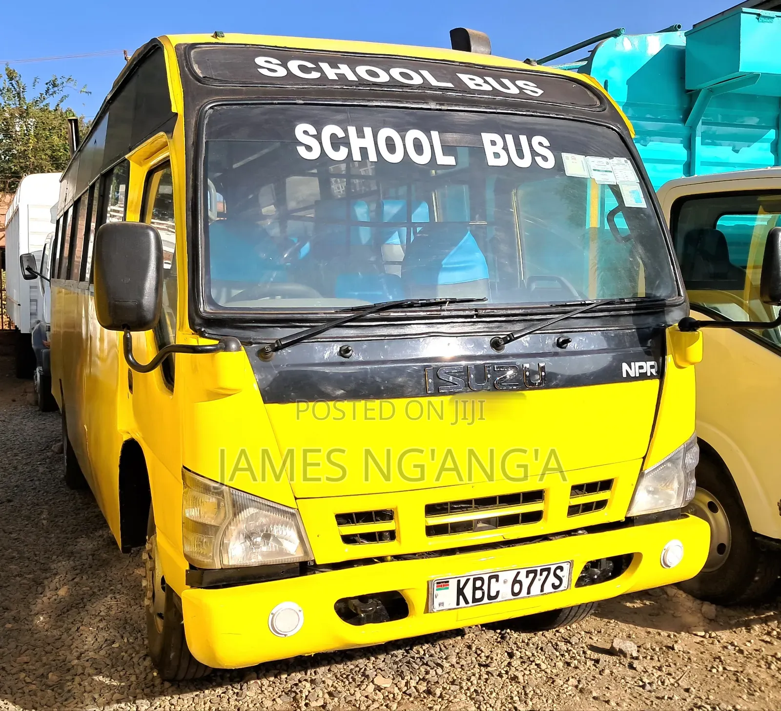 Isuzu NQR 2009 Yellow