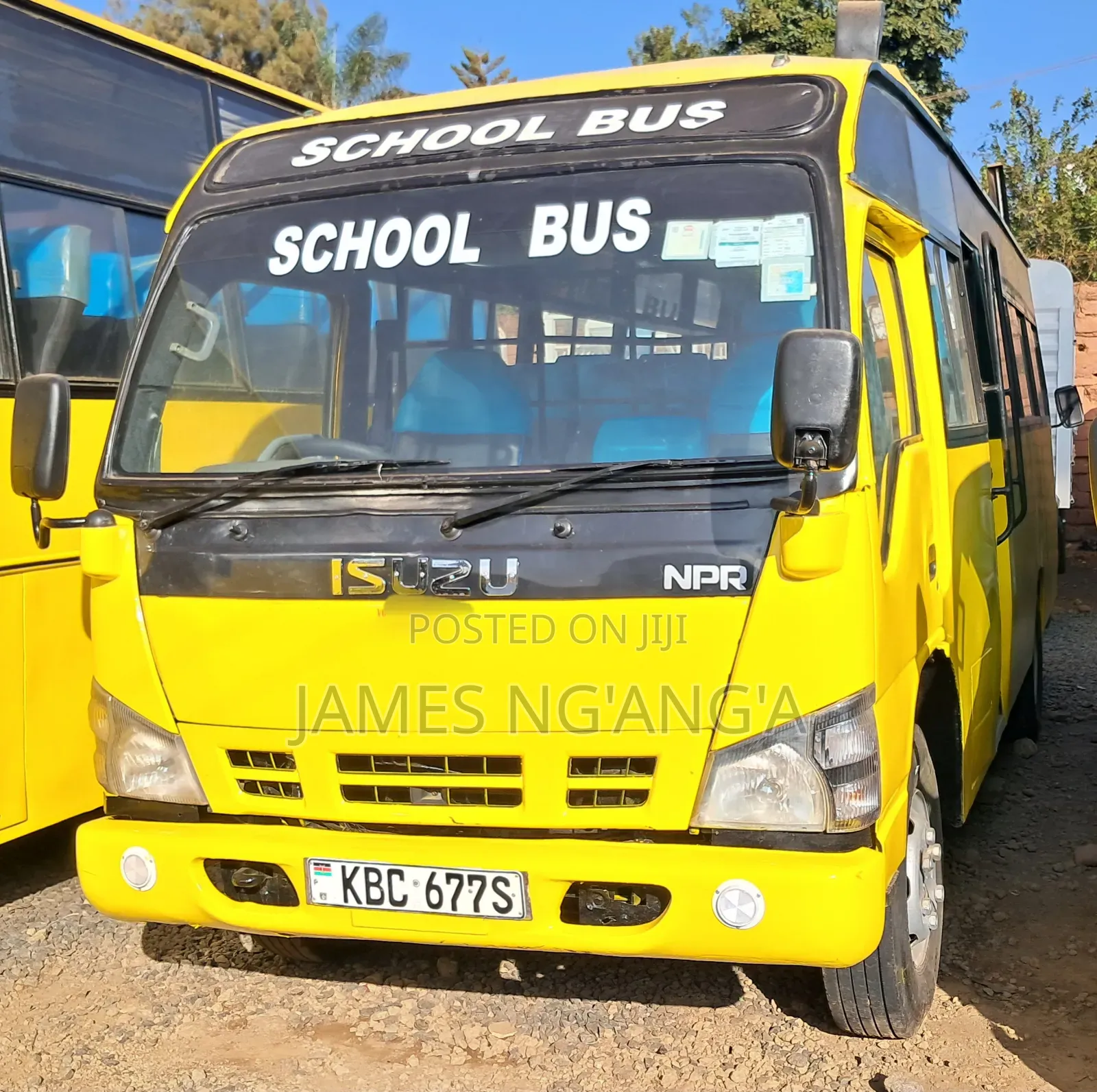 Isuzu NQR 2009 Yellow