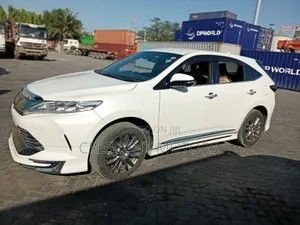 Toyota Harrier 2018 White
