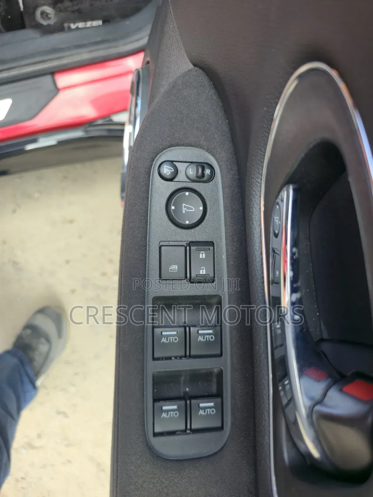 Honda Vezel 2019 Red