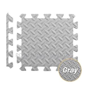 Dumbbell Interlocking Mats - thumbnail 2