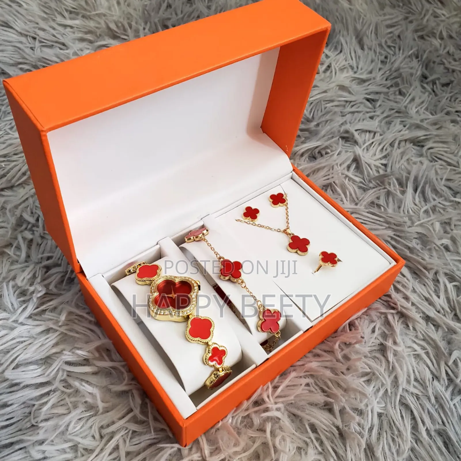 Elegant 6 in 4 Leaf Clover Ladies Gift Set