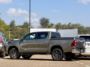 Toyota Hilux 2.4 Diesel 2020 Gold