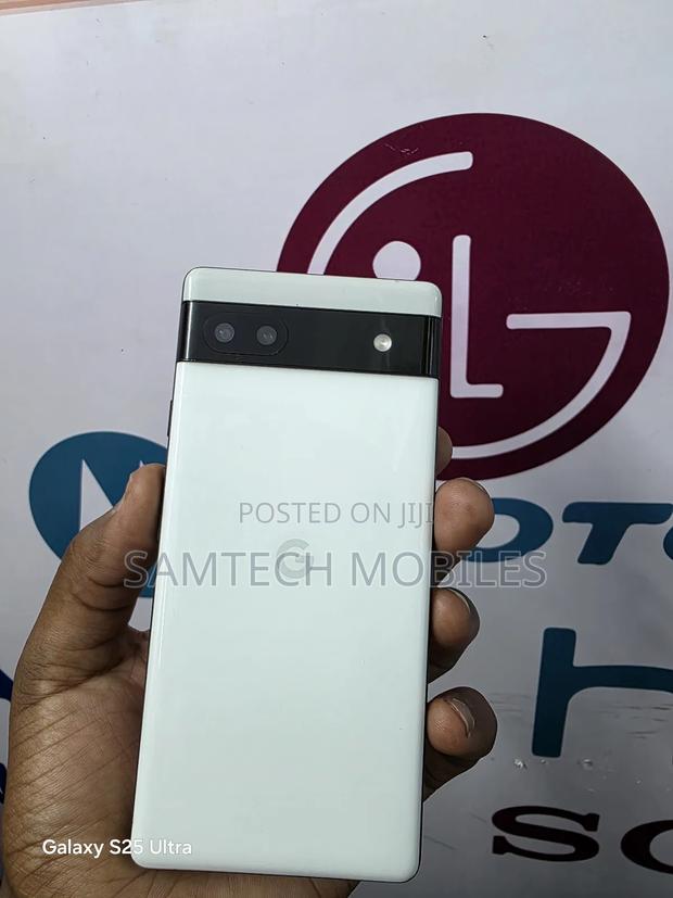 Google Pixel 6a 128 GB White - main view