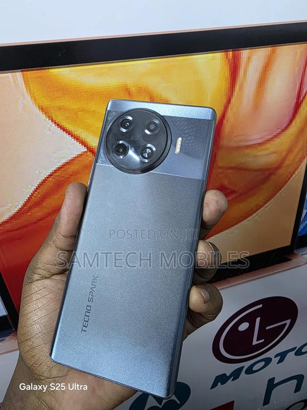 Tecno Spark 20 Pro Plus 256 GB Gray - main view