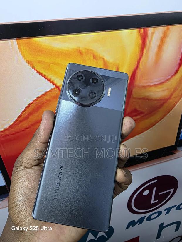 Tecno Spark 20 Pro Plus 256 GB Gray - thumbnail 3