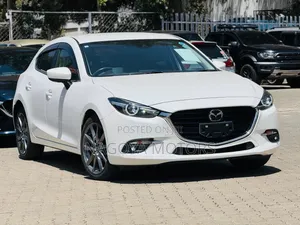 Mazda Axela 2018 White