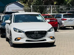 Mazda Axela 2018 White