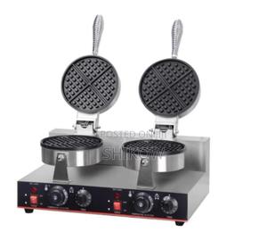 Non-Stick Waffle Baker - thumbnail 2