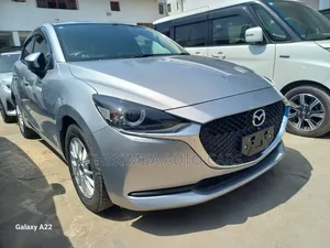 Mazda 2 2019 Silver