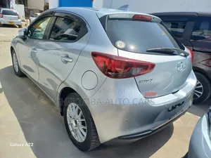 Mazda 2 2019 Silver