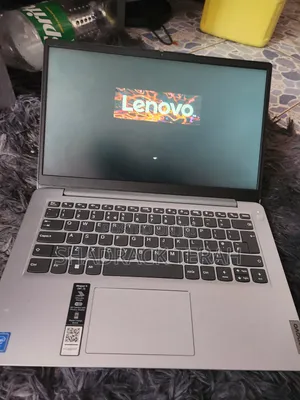 Laptop Lenovo Ideapad 3-14IIL05 8GB Intel Core i7 SSD 256GB