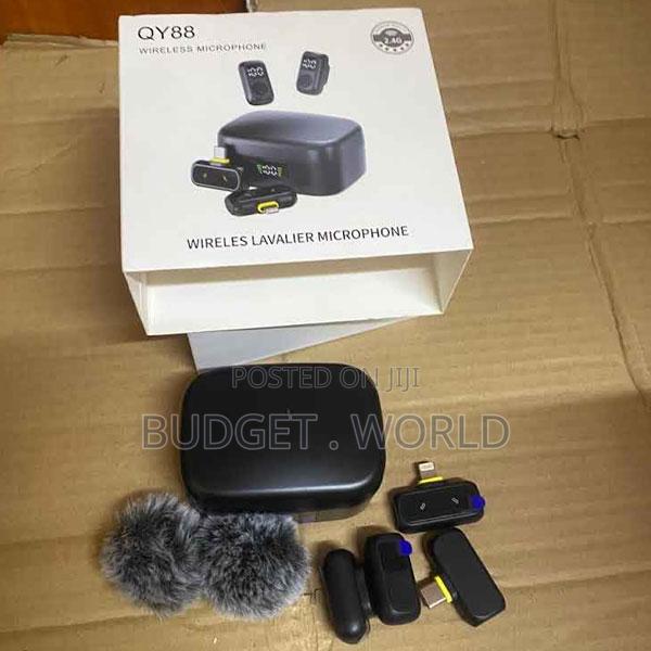 8. Qy88 Wireless Recording Microphone With Noise Reduction